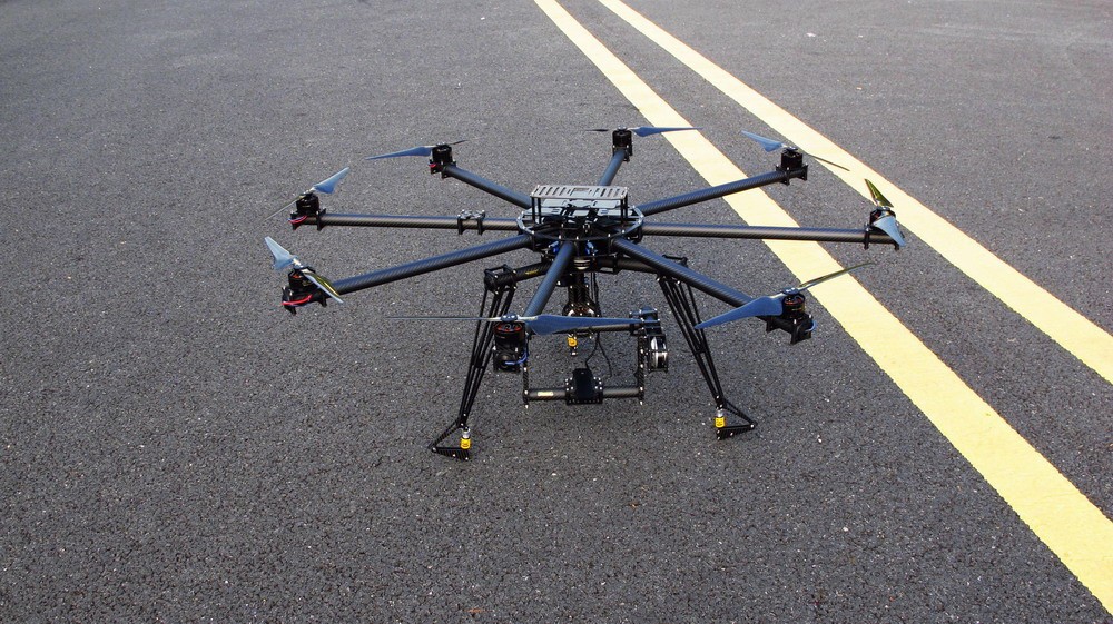 Octo Copter CF Frame + brushless gimbal with 3 X Gimbal 180T mot - Click Image to Close
